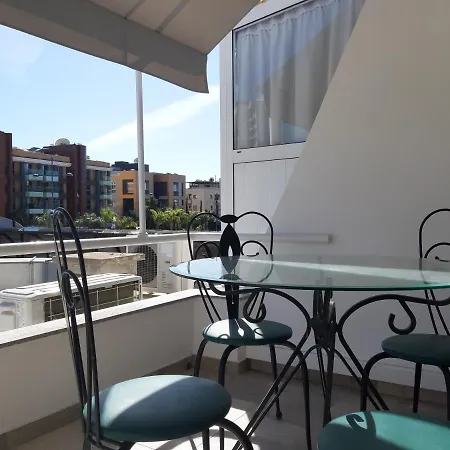 Sun Sea B102 By The Apartment